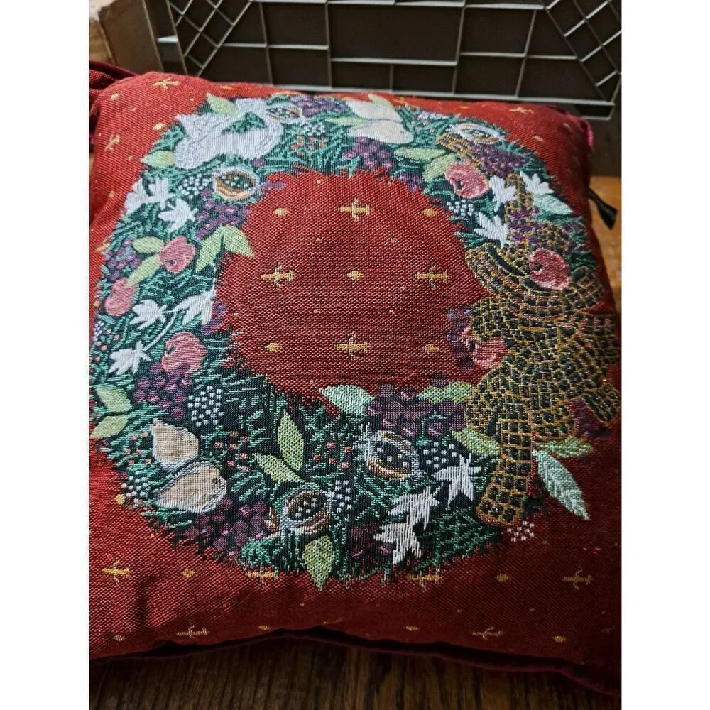 Portofino Christmas Holiday Throw Accent Pillow- Burgandy Gold Green White